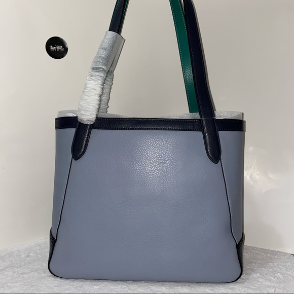 Coach Tote In Colorblock With Horse And Carriage NWT - Picture 5 of 10
